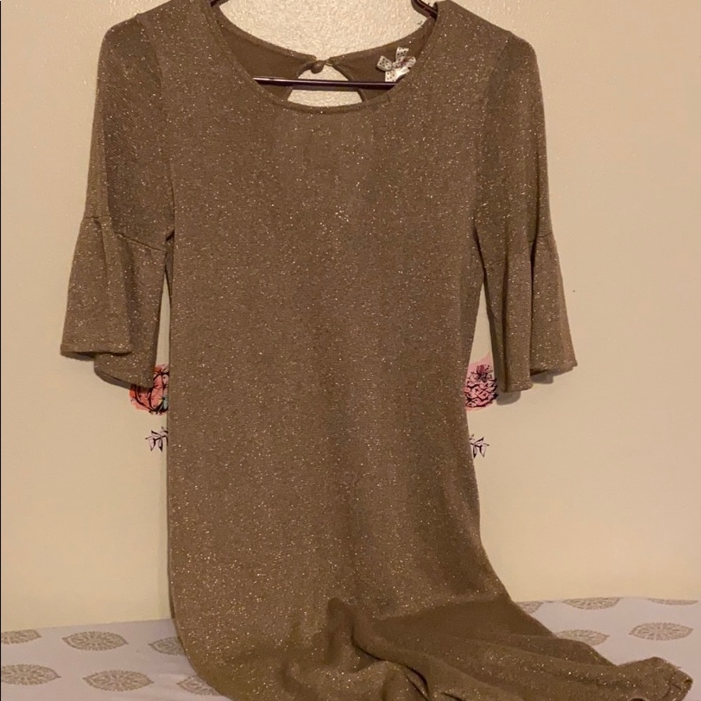 Women’s dress